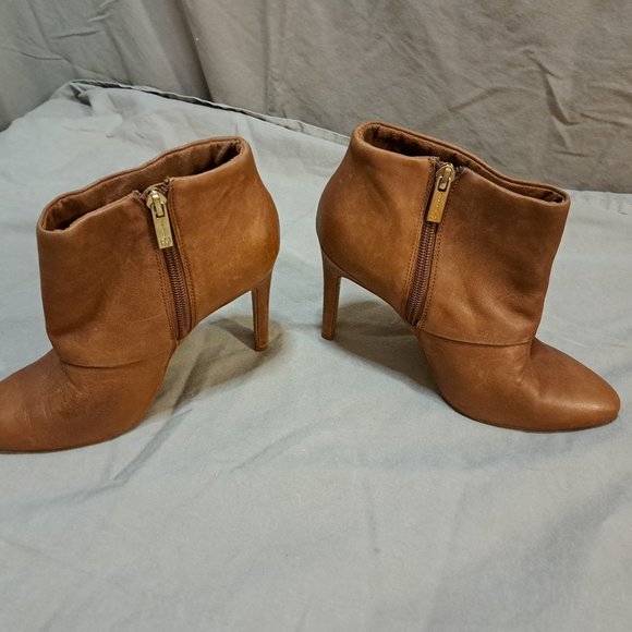 Used Women's Boots - Picture 1 of 5